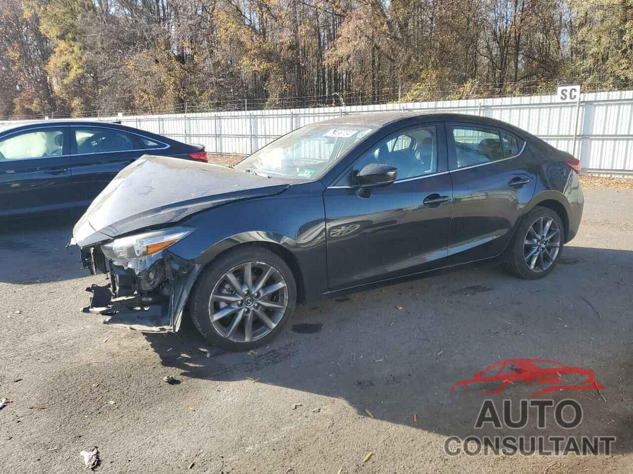 MAZDA 3 2018 - 3MZBN1V32JM206984