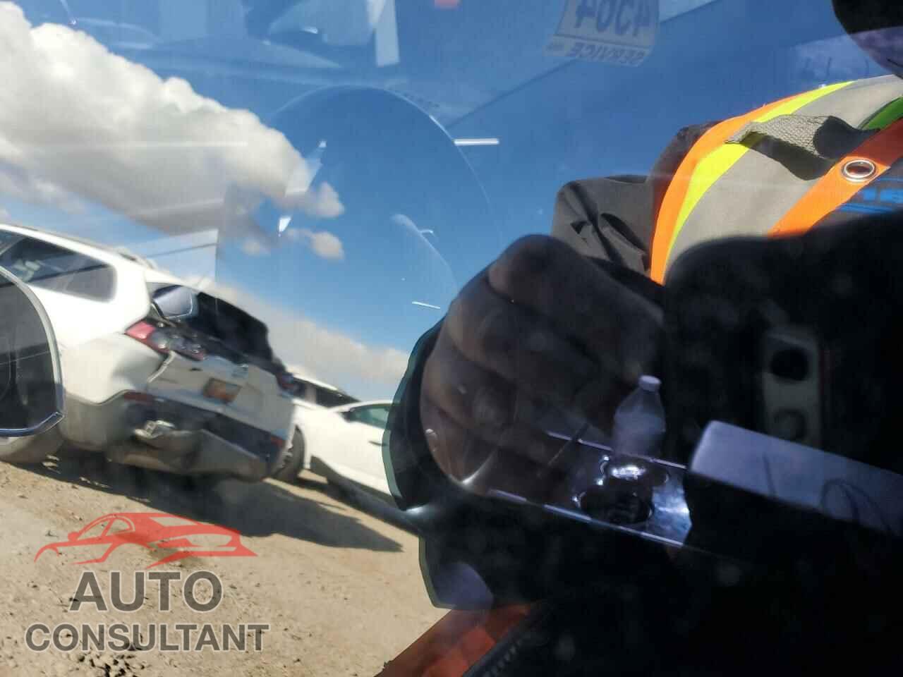 TESLA MODEL 3 2018 - 5YJ3E1EB2JF146806