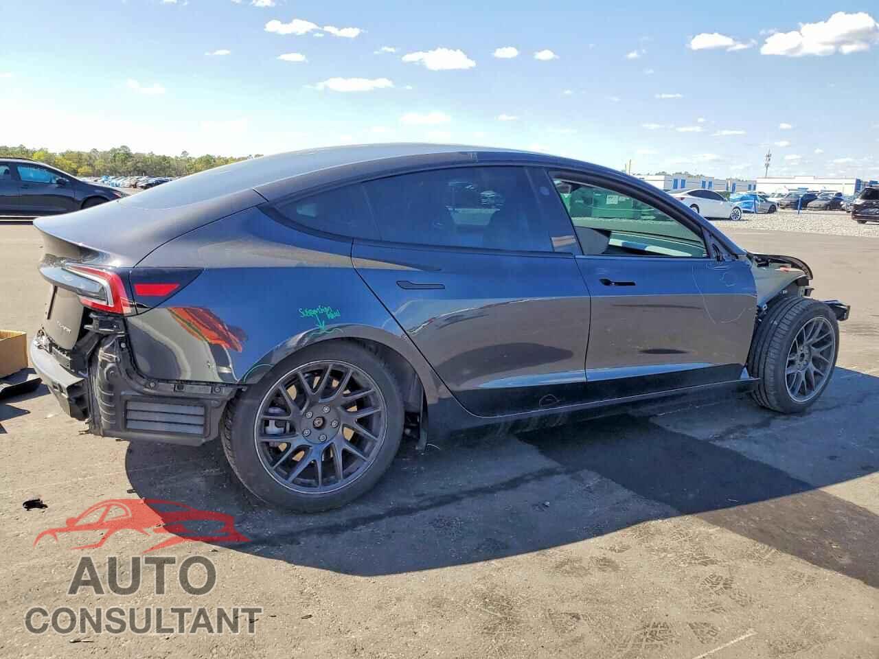 TESLA MODEL 3 2024 - 5YJ3E1EB5RF762009