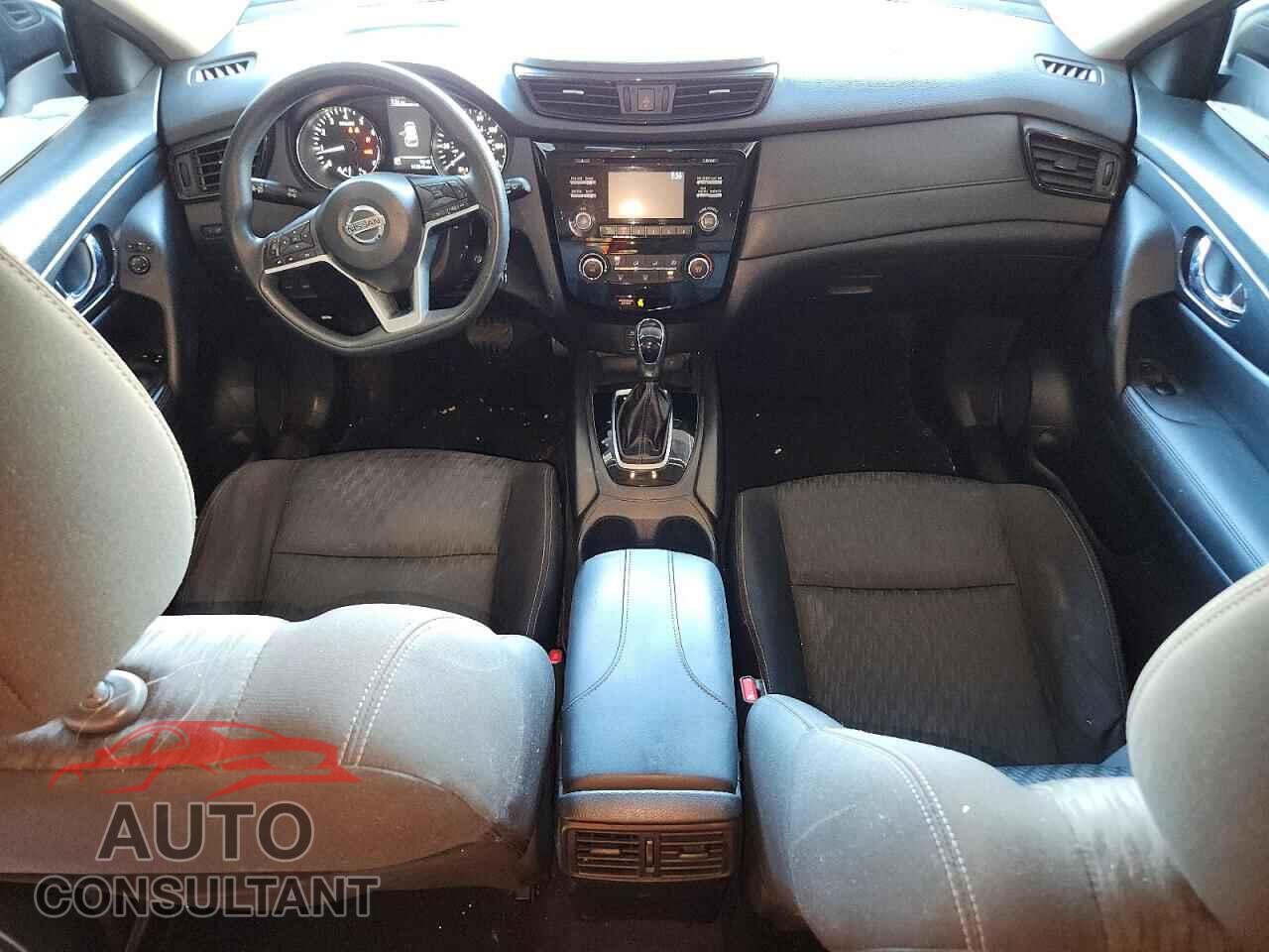 NISSAN ROGUE 2017 - KNMAT2MV2HP531569