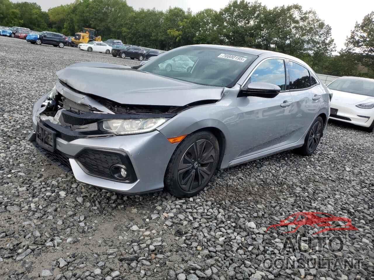 HONDA CIVIC 2018 - SHHFK7H51JU410255