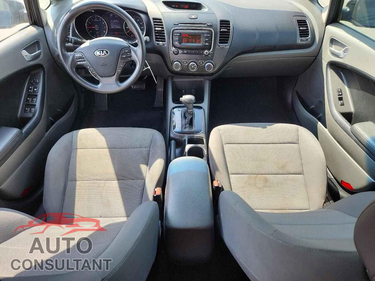 KIA FORTE 2018 - 3KPFK4A73JE219065