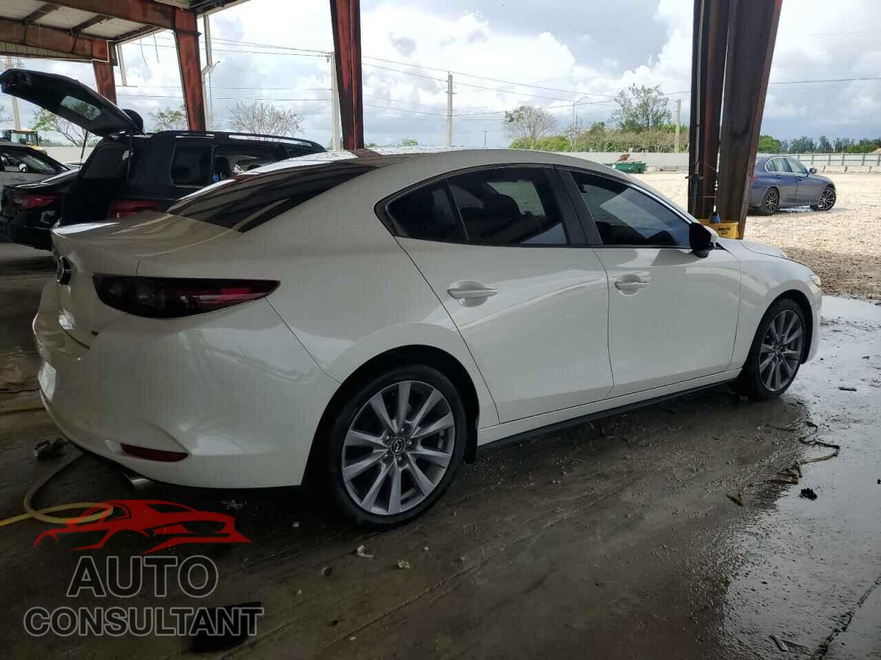 MAZDA 3 2021 - JM1BPABL6M1325317