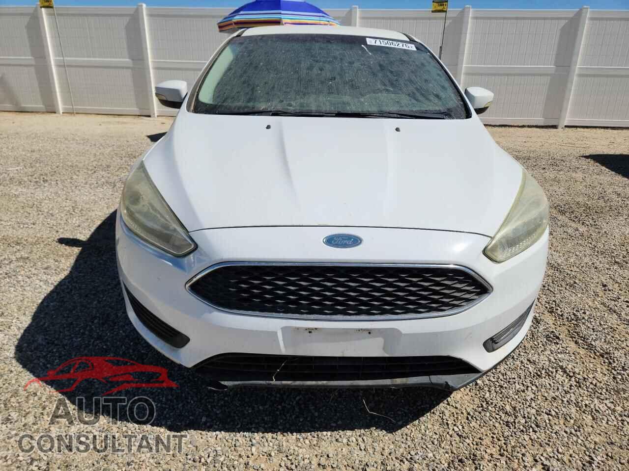 FORD FOCUS 2015 - 1FADP3K21FL329316