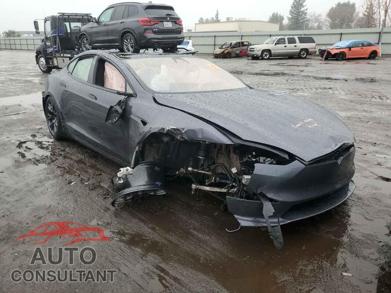 TESLA MODEL S 2022 - 5YJSA1E67NF482984