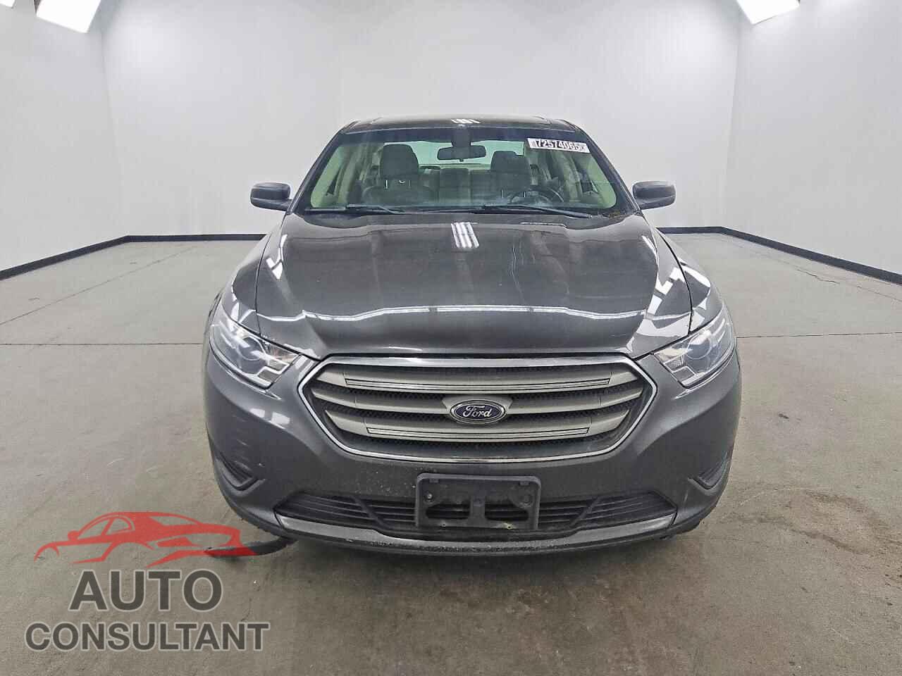 FORD TAURUS 2017 - 1FAHP2D86HG100025