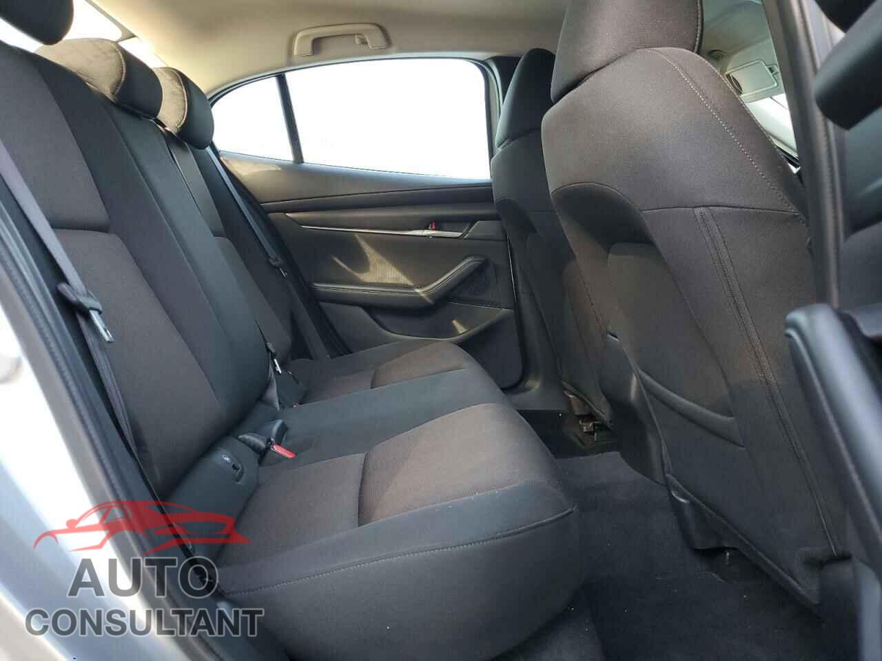 MAZDA 3 2019 - JM1BPABL5K1122920