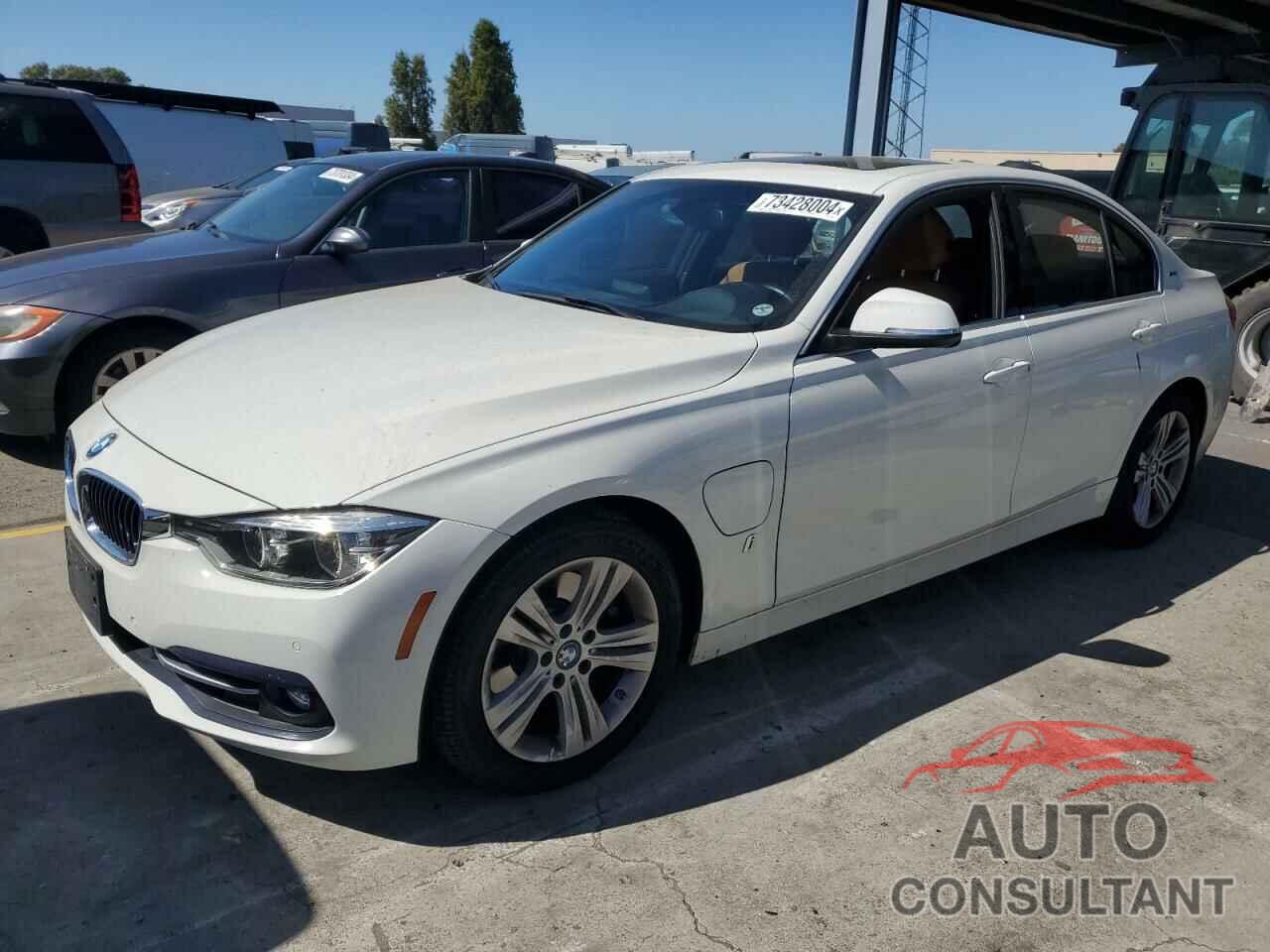 BMW 3 SERIES 2018 - WBA8E1C57JA756645