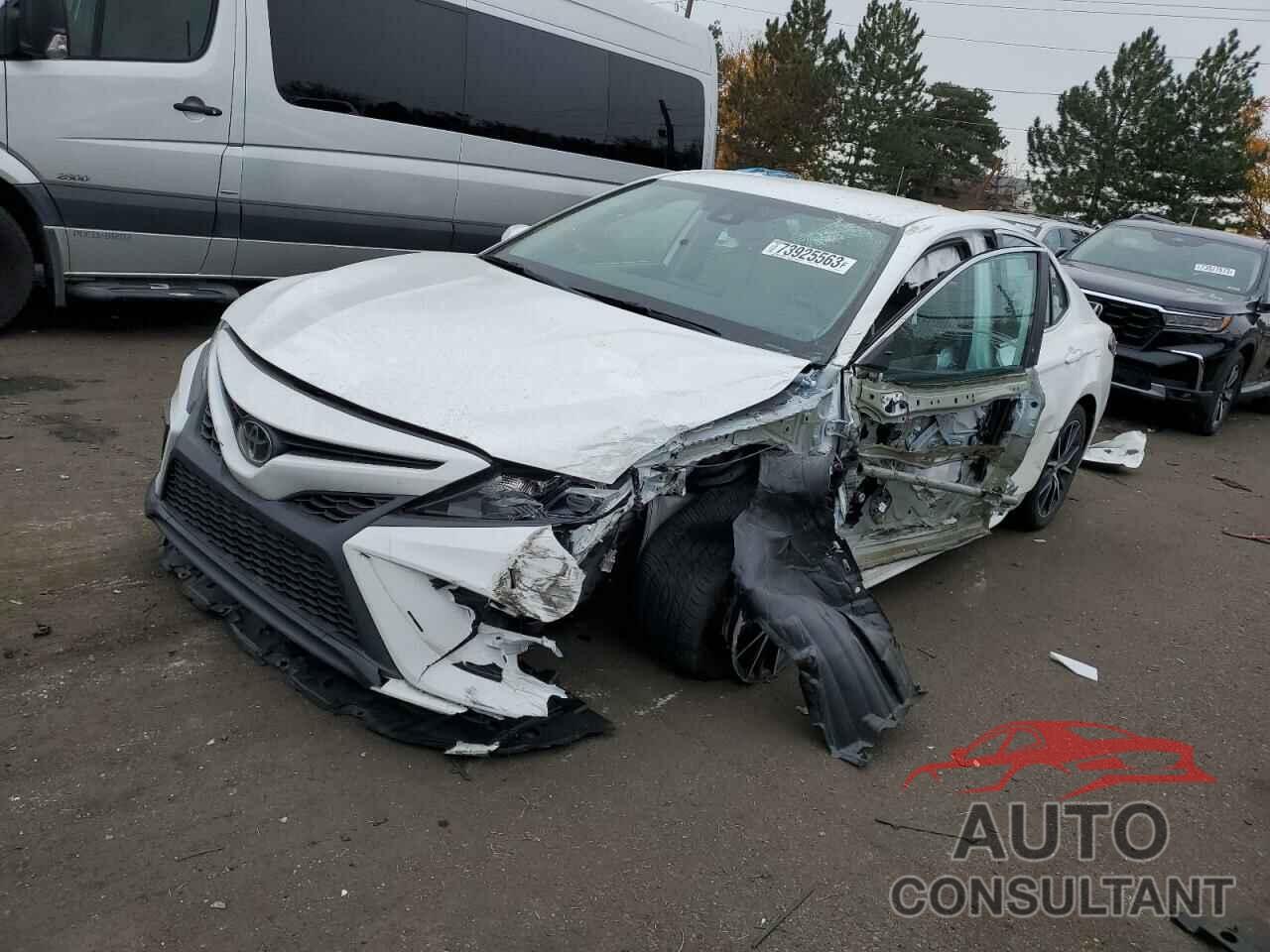 TOYOTA CAMRY 2022 - 4T1G11AK0NU699322