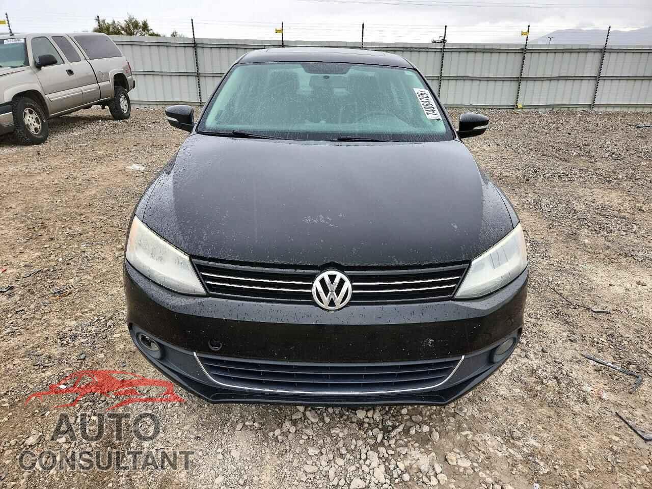 VOLKSWAGEN JETTA 2014 - 3VWLL7AJ4EM437702