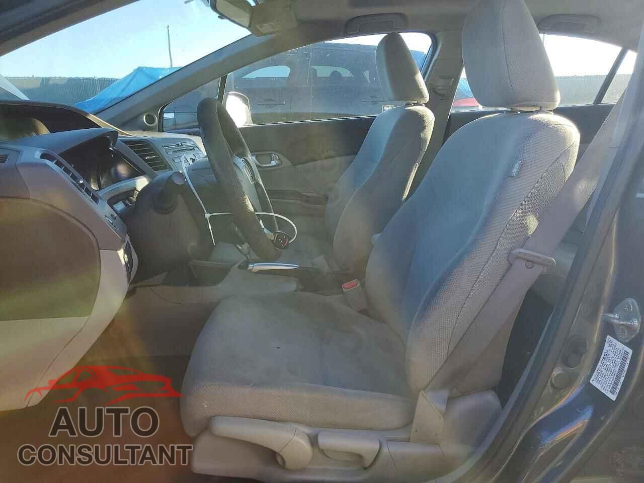 HONDA CIVIC 2012 - 2HGFB2F86CH587237