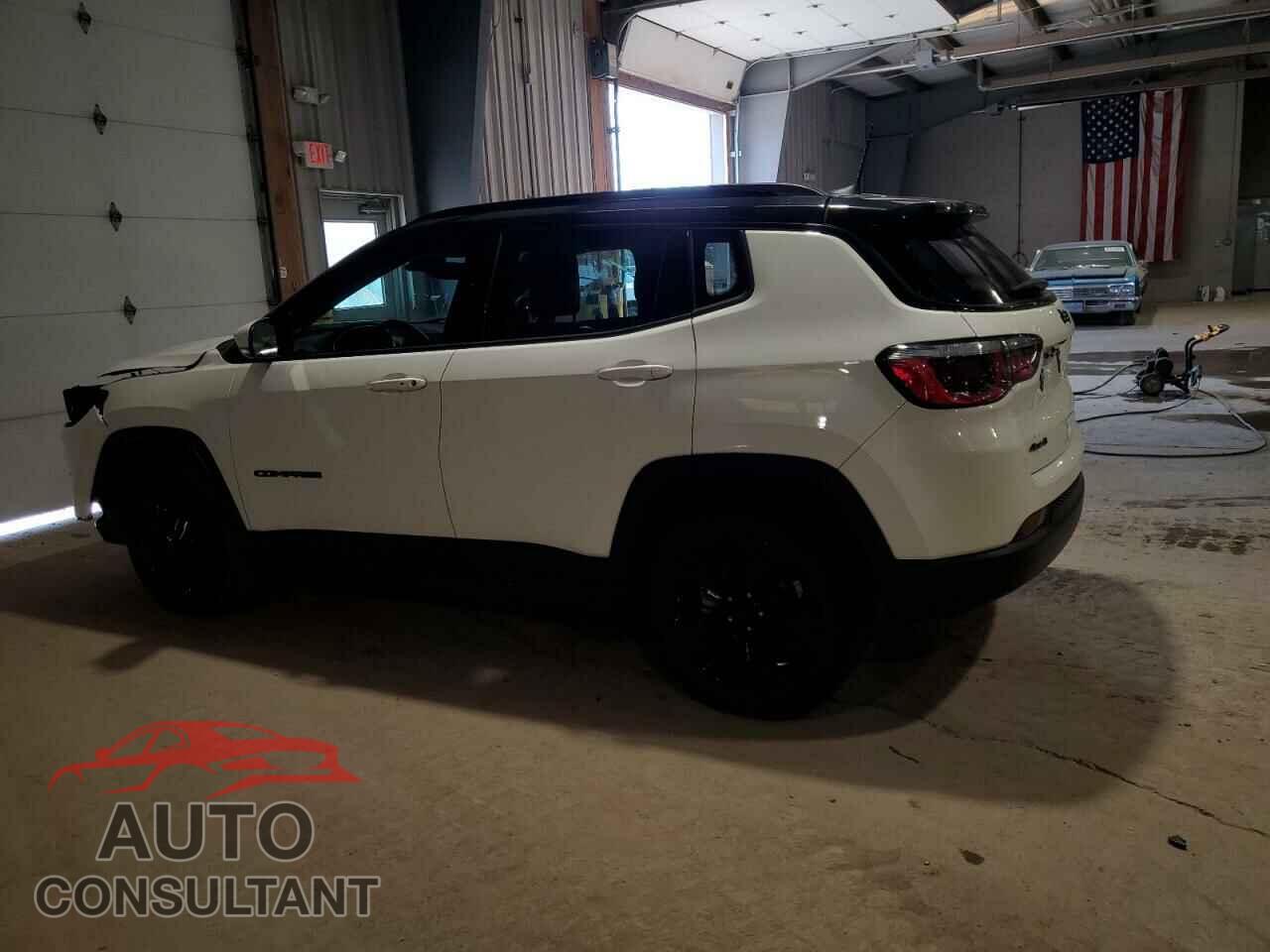 JEEP COMPASS 2018 - 3C4NJDBB2JT298841