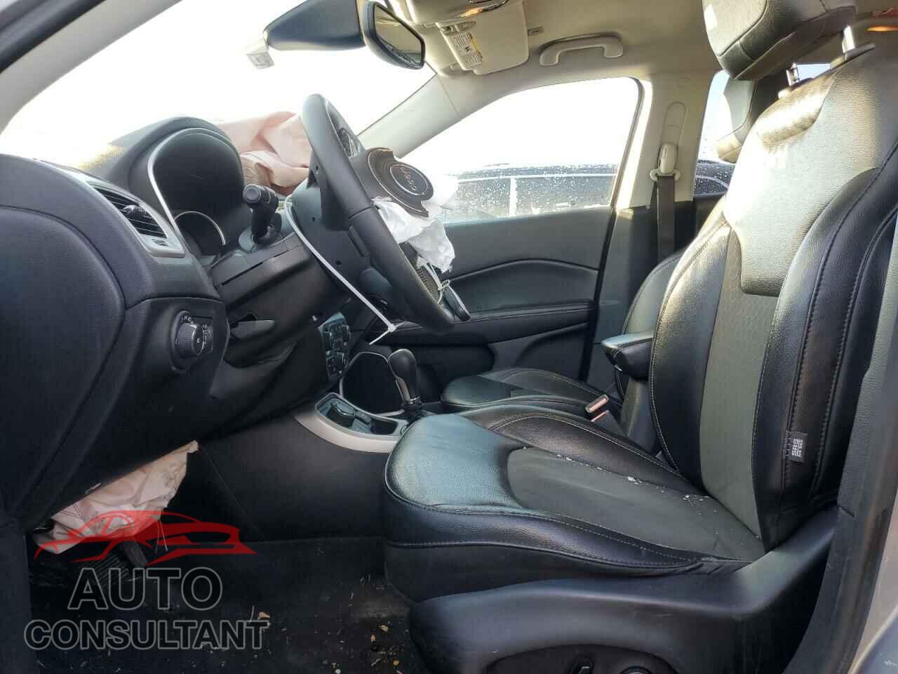JEEP COMPASS 2019 - 3C4NJDBB5KT653020