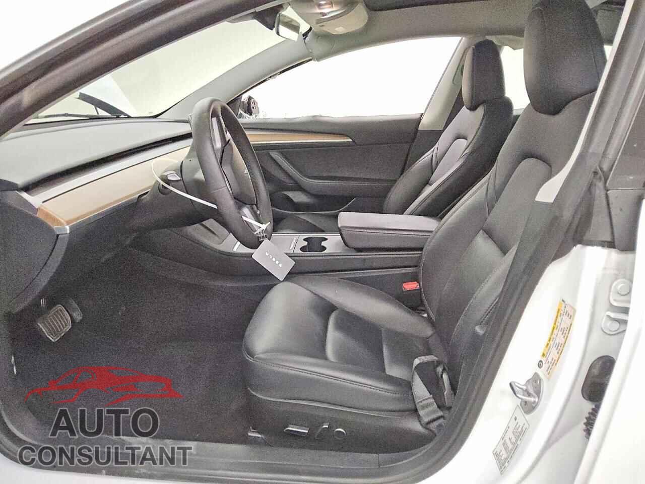 TESLA MODEL 3 2023 - 5YJ3E1EA8PF585010