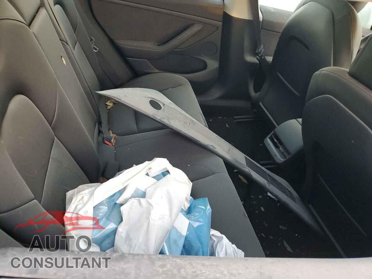TESLA MODEL 3 2023 - 5YJ3E1EA5PF449367