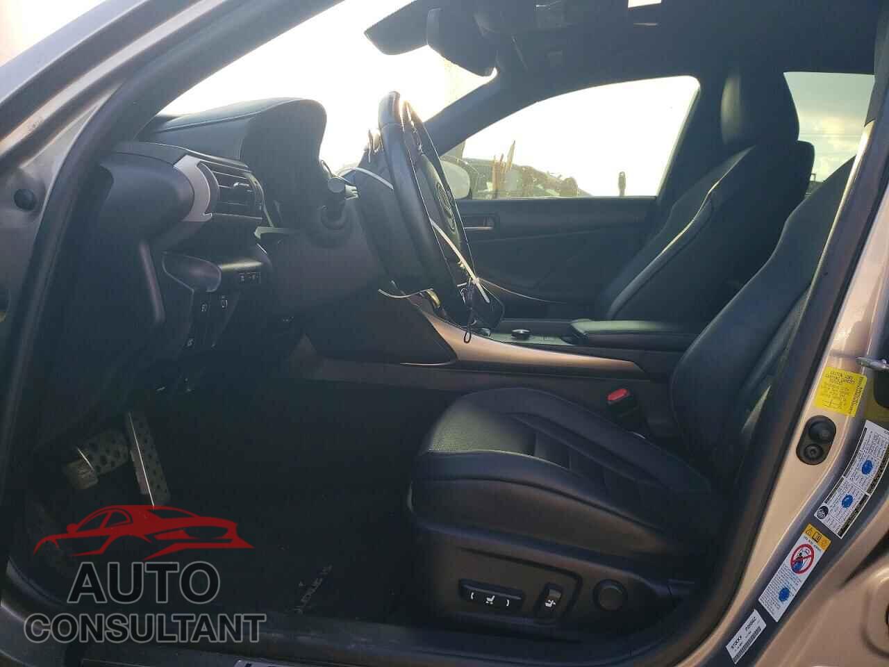 LEXUS IS 2017 - JTHBA1D25H5049702