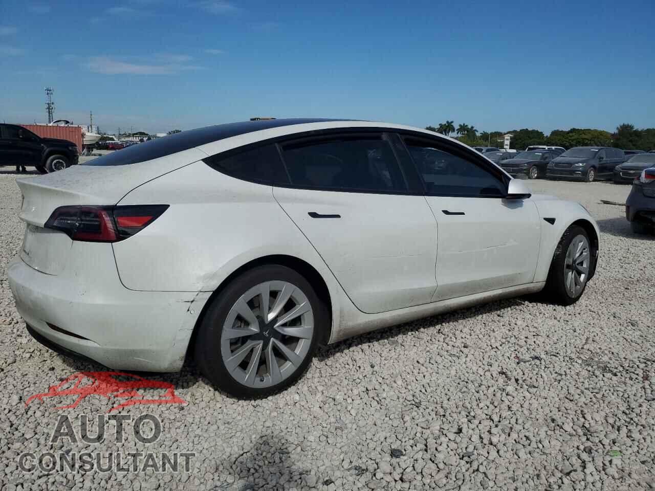 TESLA MODEL 3 2022 - 5YJ3E1EA7NF368951