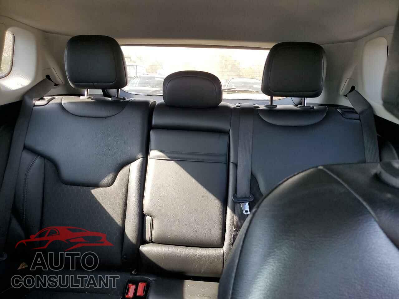 JEEP COMPASS 2019 - 3C4NJDBB3KT690616