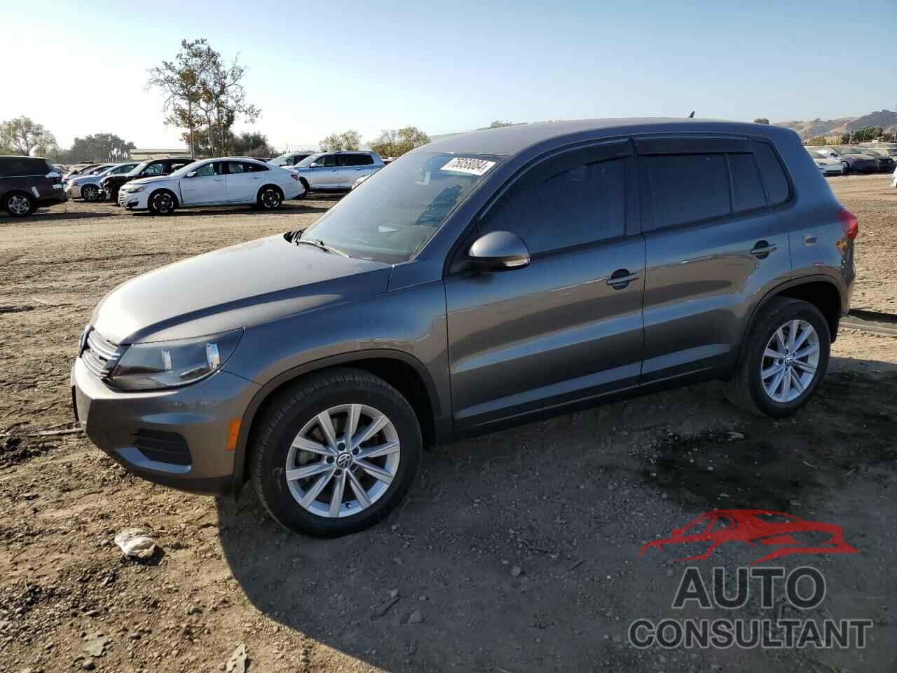 VOLKSWAGEN TIGUAN 2017 - WVGAV7AX4HK047666