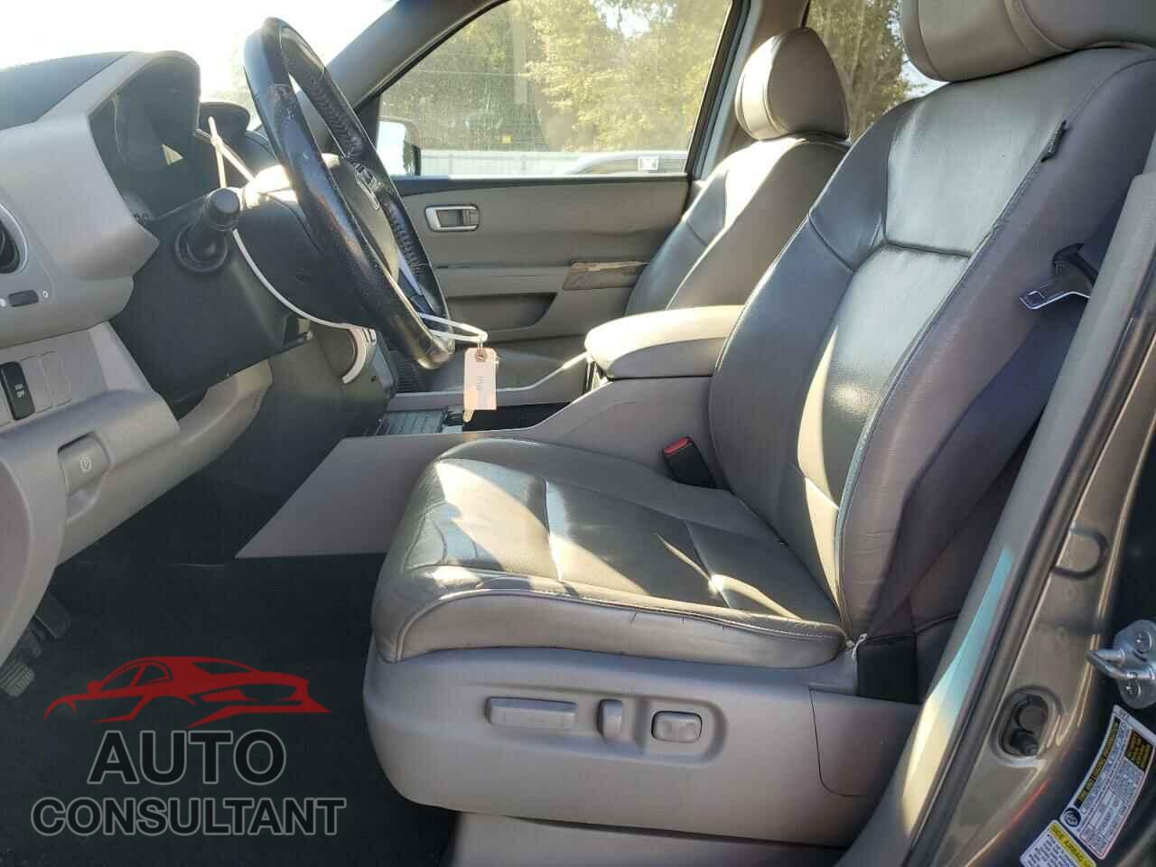 HONDA PILOT 2011 - 5FNYF4H54BB013203