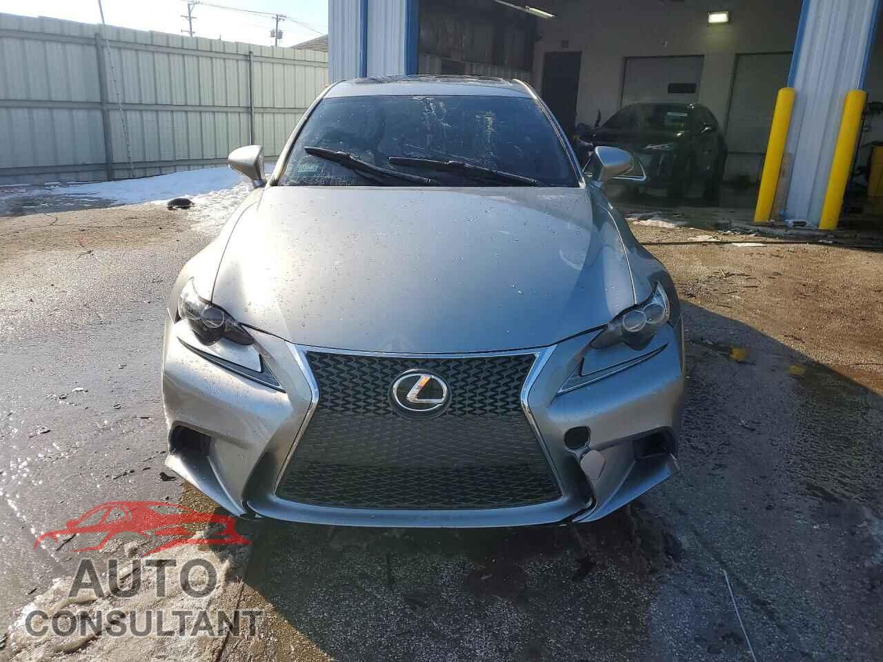 LEXUS IS 2015 - JTHBF1D29F5080000