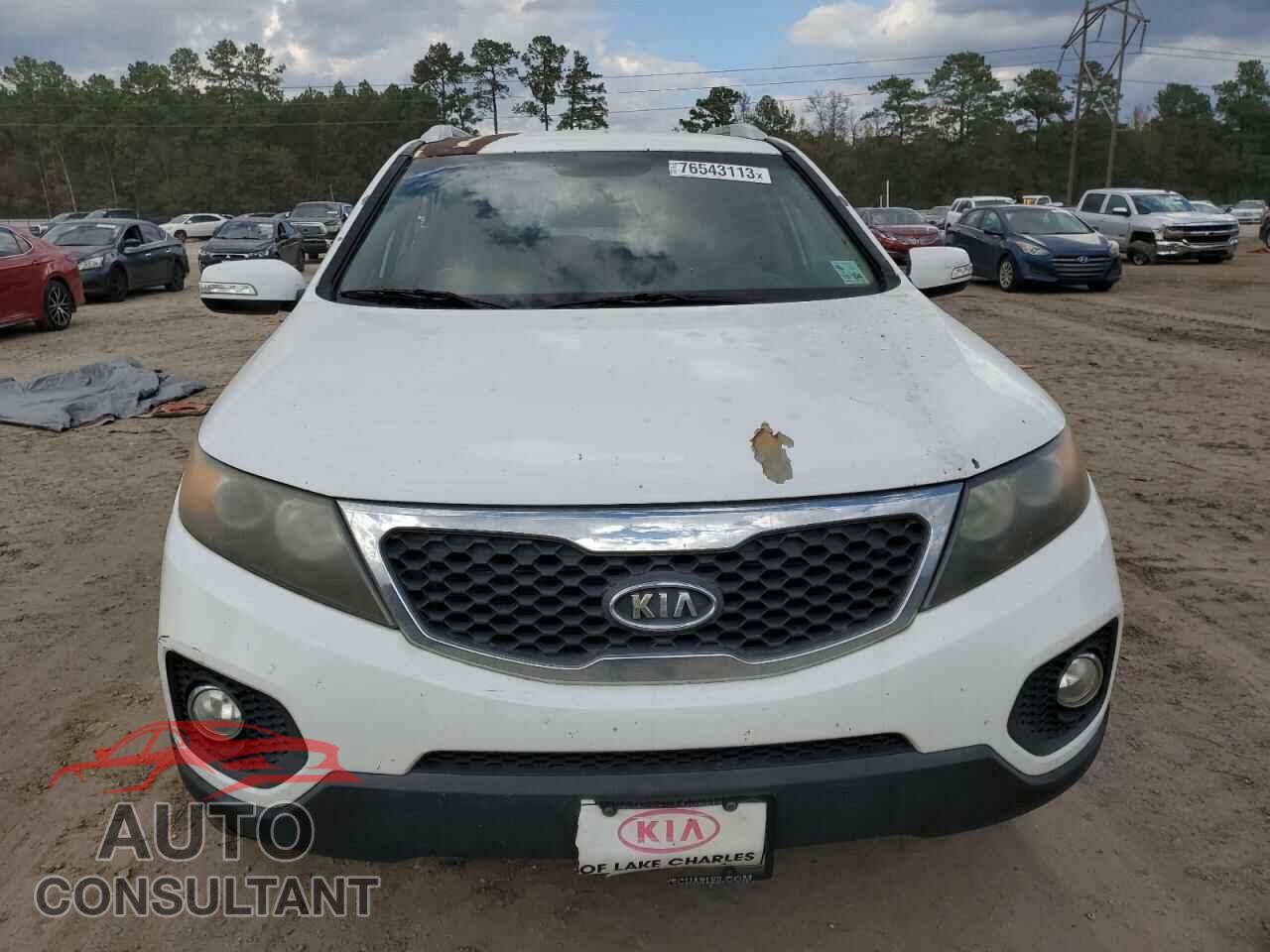 KIA SORENTO 2011 - 5XYKT3A10BG007424