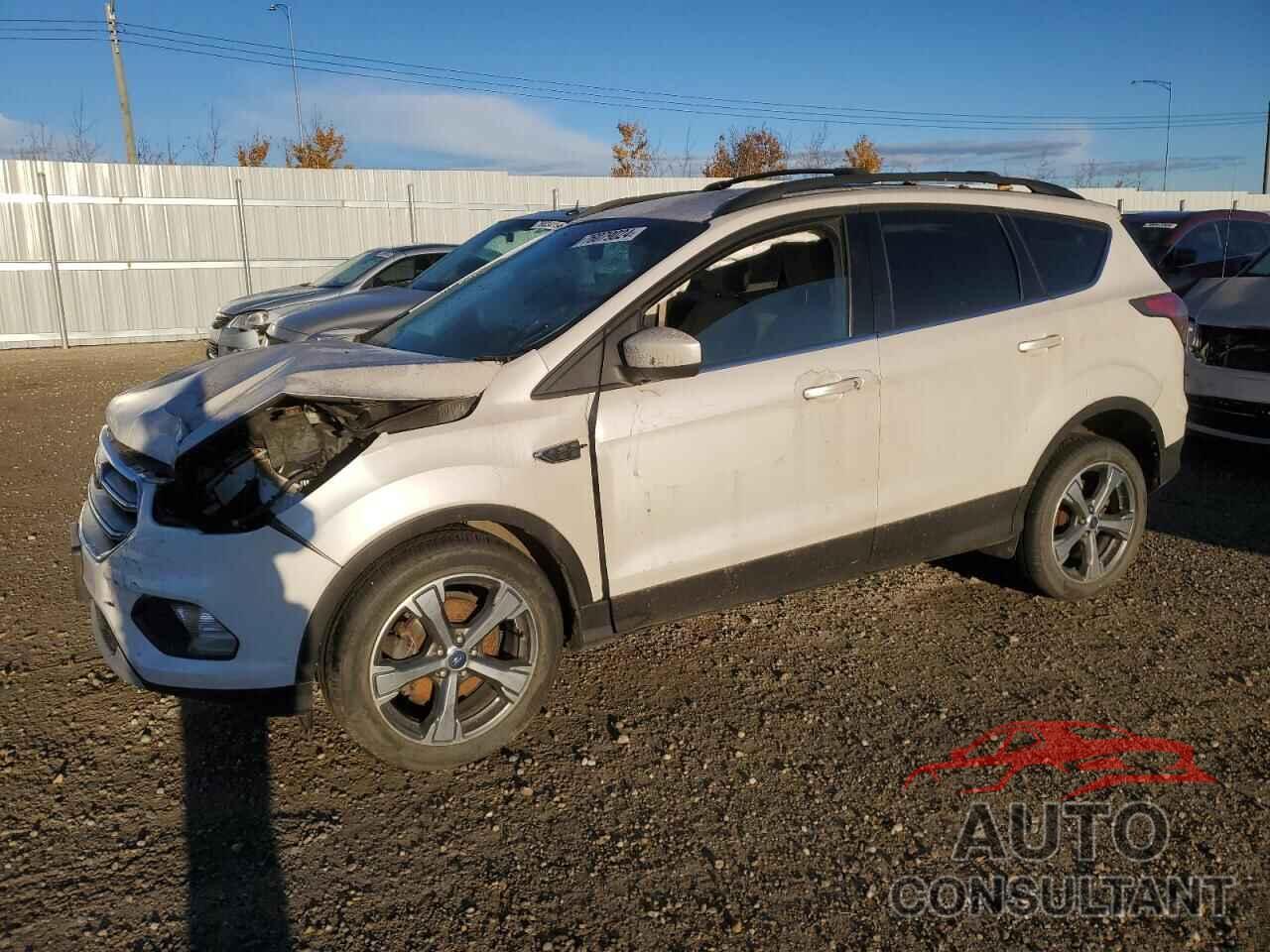 FORD ESCAPE 2017 - 1FMCU0GD2HUB11529