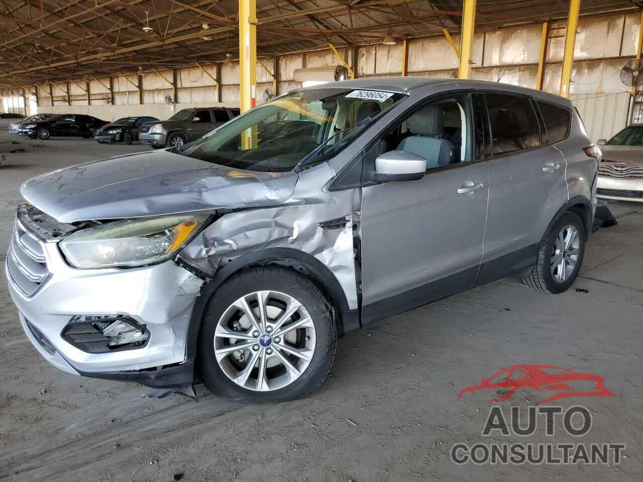 FORD ESCAPE 2017 - 1FMCU0GDXHUA41004
