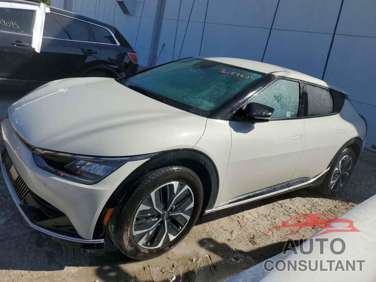 KIA EV6 LIGHT 2022 - KNDC34LA1N5043806