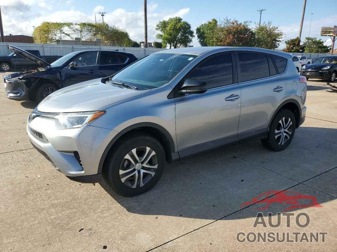 TOYOTA RAV4 2018 - 2T3BFREV0JW761463