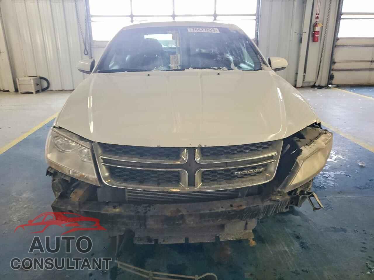 DODGE AVENGER 2011 - 1B3BD1FB0BN557347