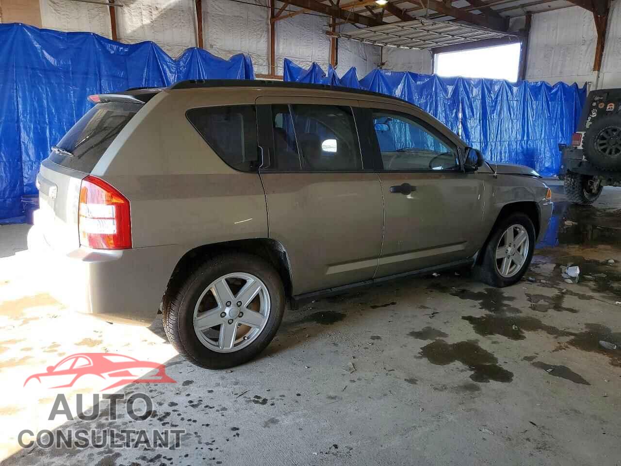 JEEP COMPASS 2010 - 1J8FT47W07D204313