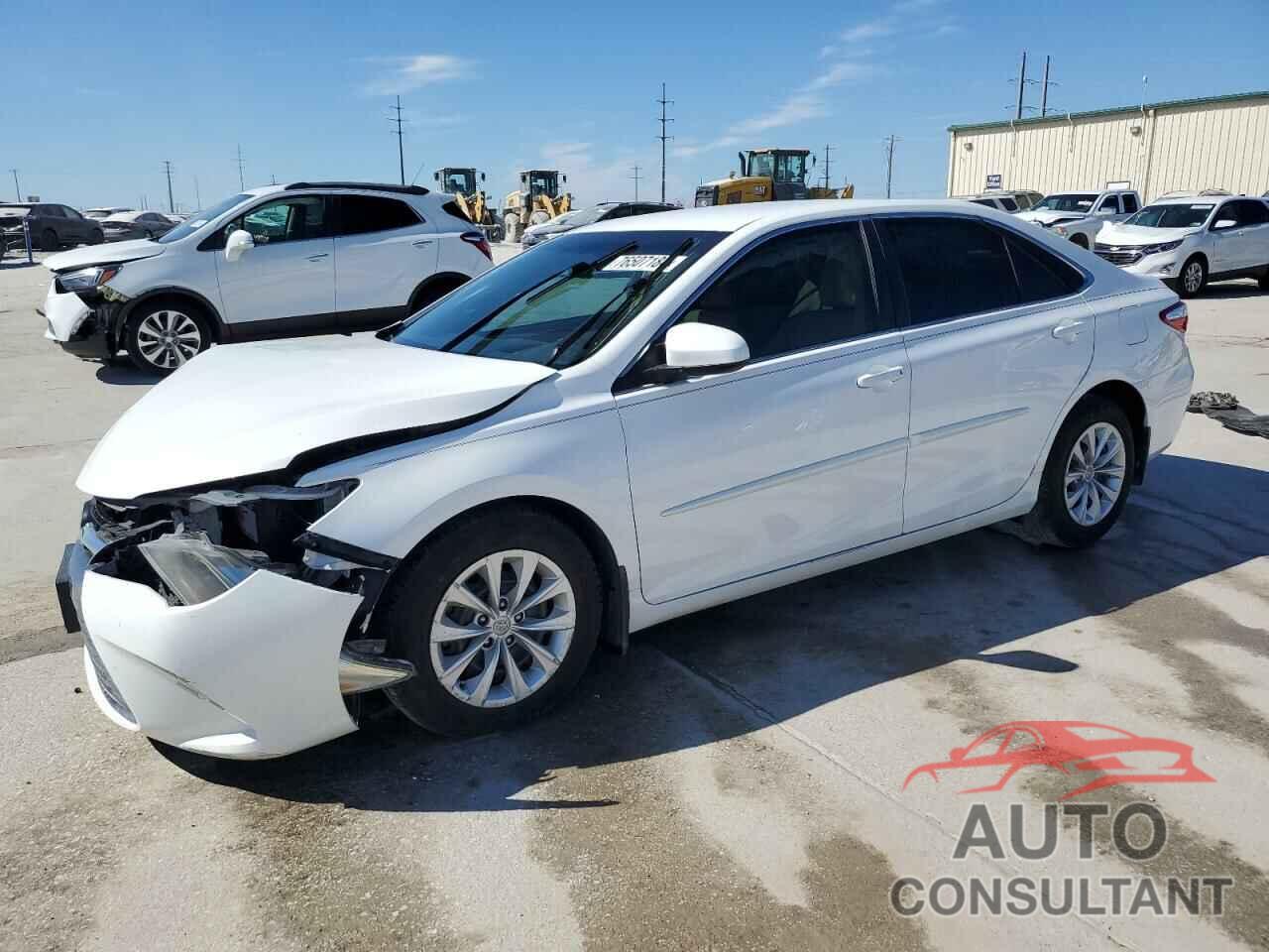 TOYOTA CAMRY 2015 - 4T4BF1FK0FR472787