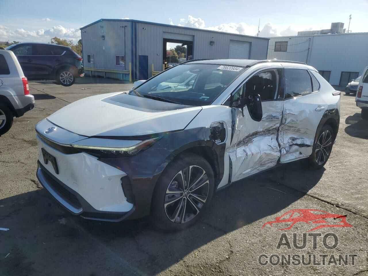 TOYOTA BZ4X XLE 2023 - JTMABABA9PA005731