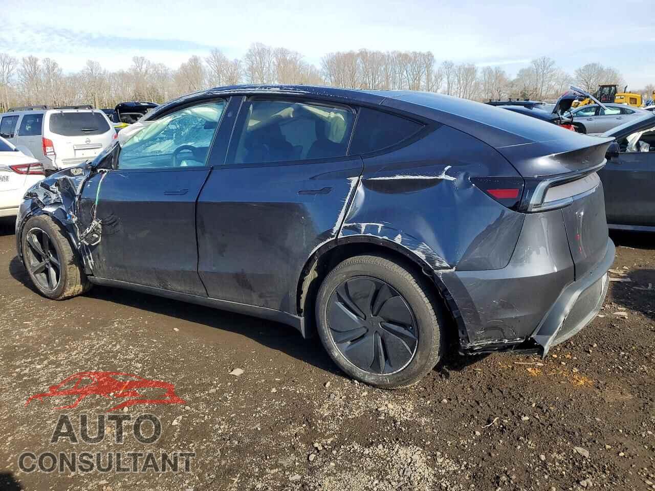 TESLA MODEL Y 2026 - 7SAYGDEEXTA593351