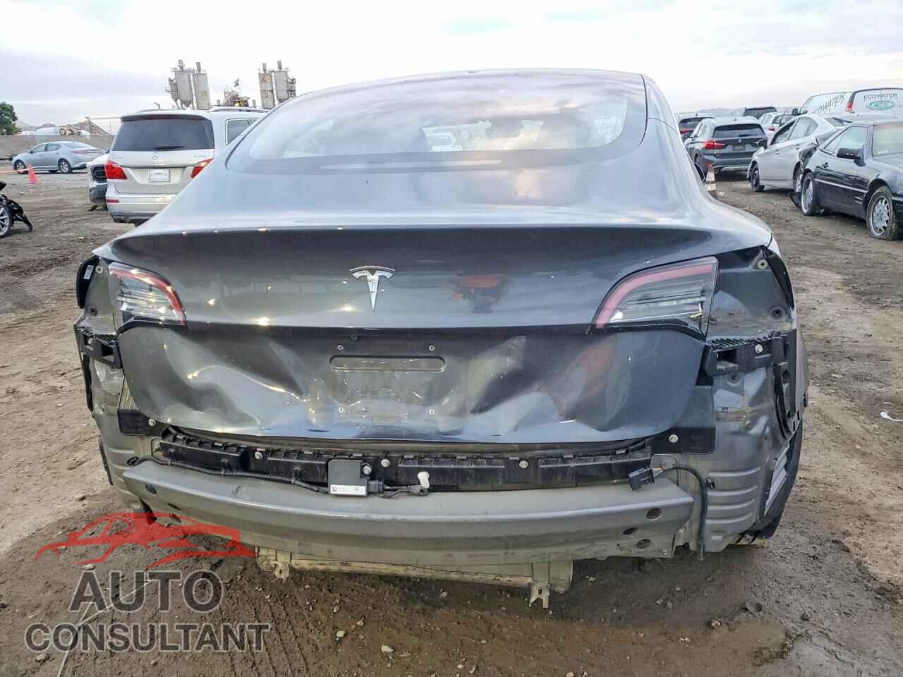 TESLA MODEL 3 2018 - 5YJ3E1EA7JF046496