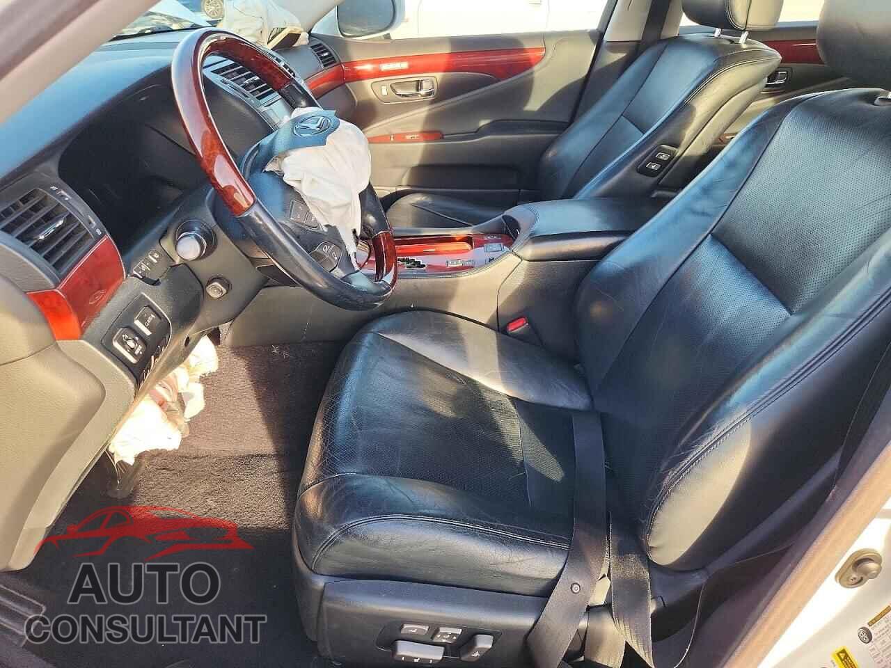 LEXUS LS500 2011 - JTHBL5EF8B5104833