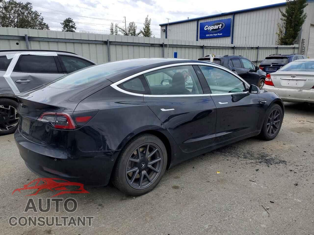 TESLA MODEL 3 2018 - 5YJ3E1EA1JF070261