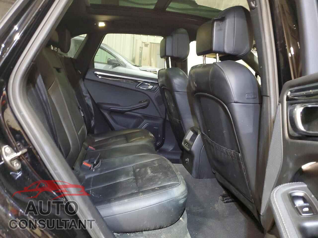 PORSCHE MACAN 2015 - WP1AB2A5XFLB44133