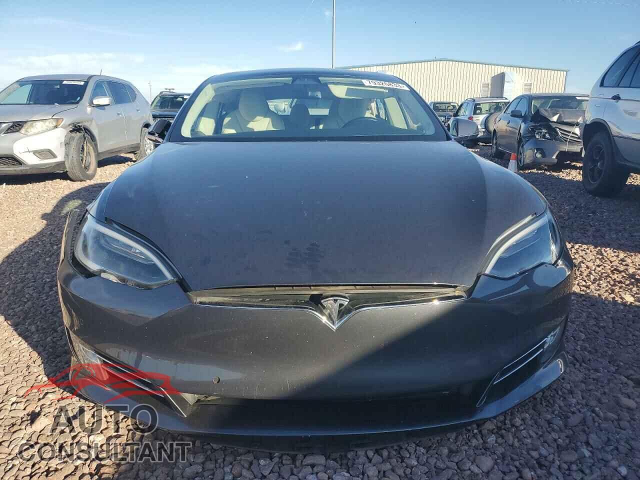 TESLA MODEL S 2017 - 5YJSA1E26HF229544