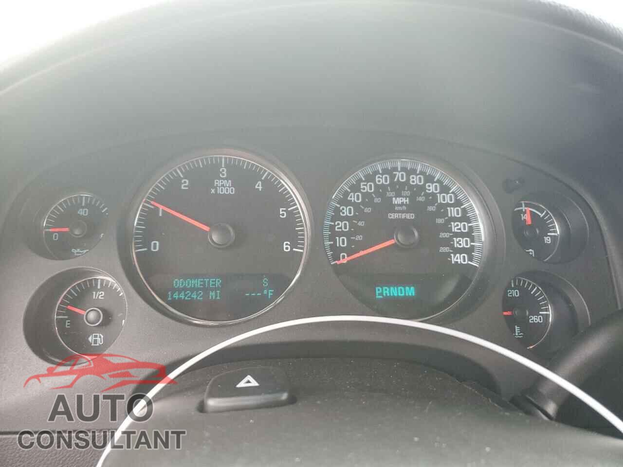 CHEVROLET TAHOE 2013 - 1GNLC2E07DR192535