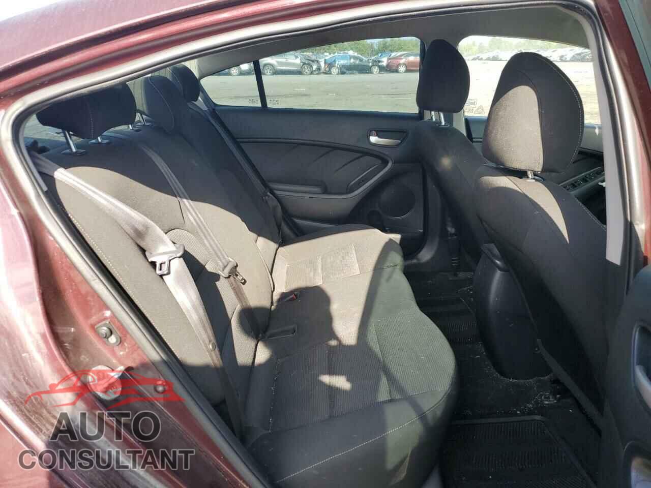 KIA FORTE 2017 - 3KPFK4A74HE043217
