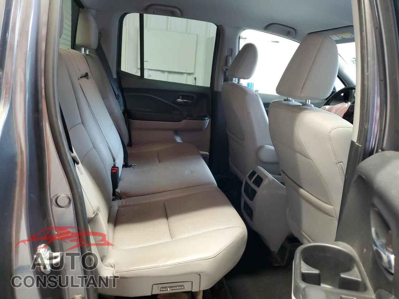 HONDA RIDGELINE 2017 - 5FPYK3F52HB018652