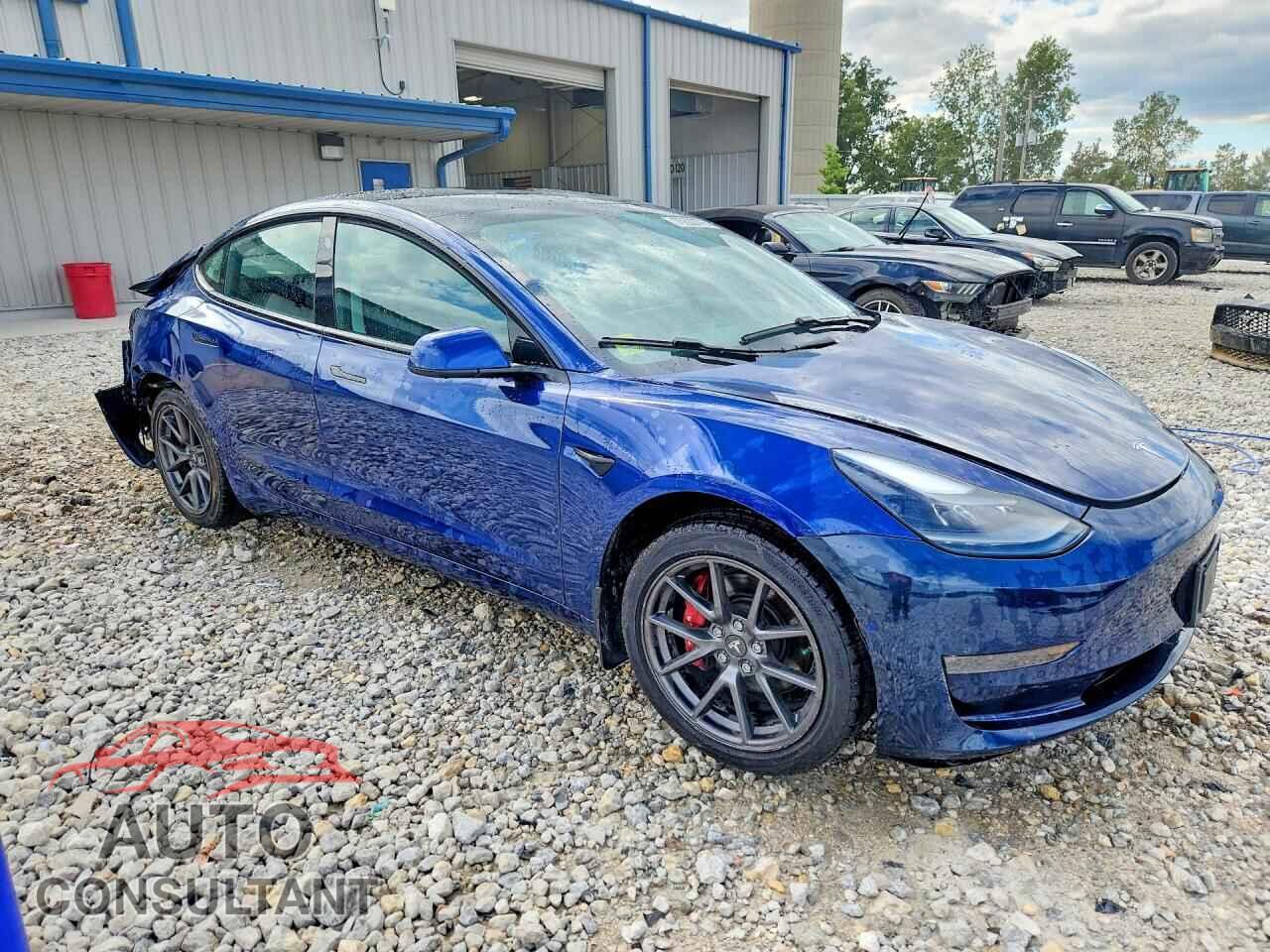 TESLA MODEL 3 2021 - 5YJ3E1EB2MF983317
