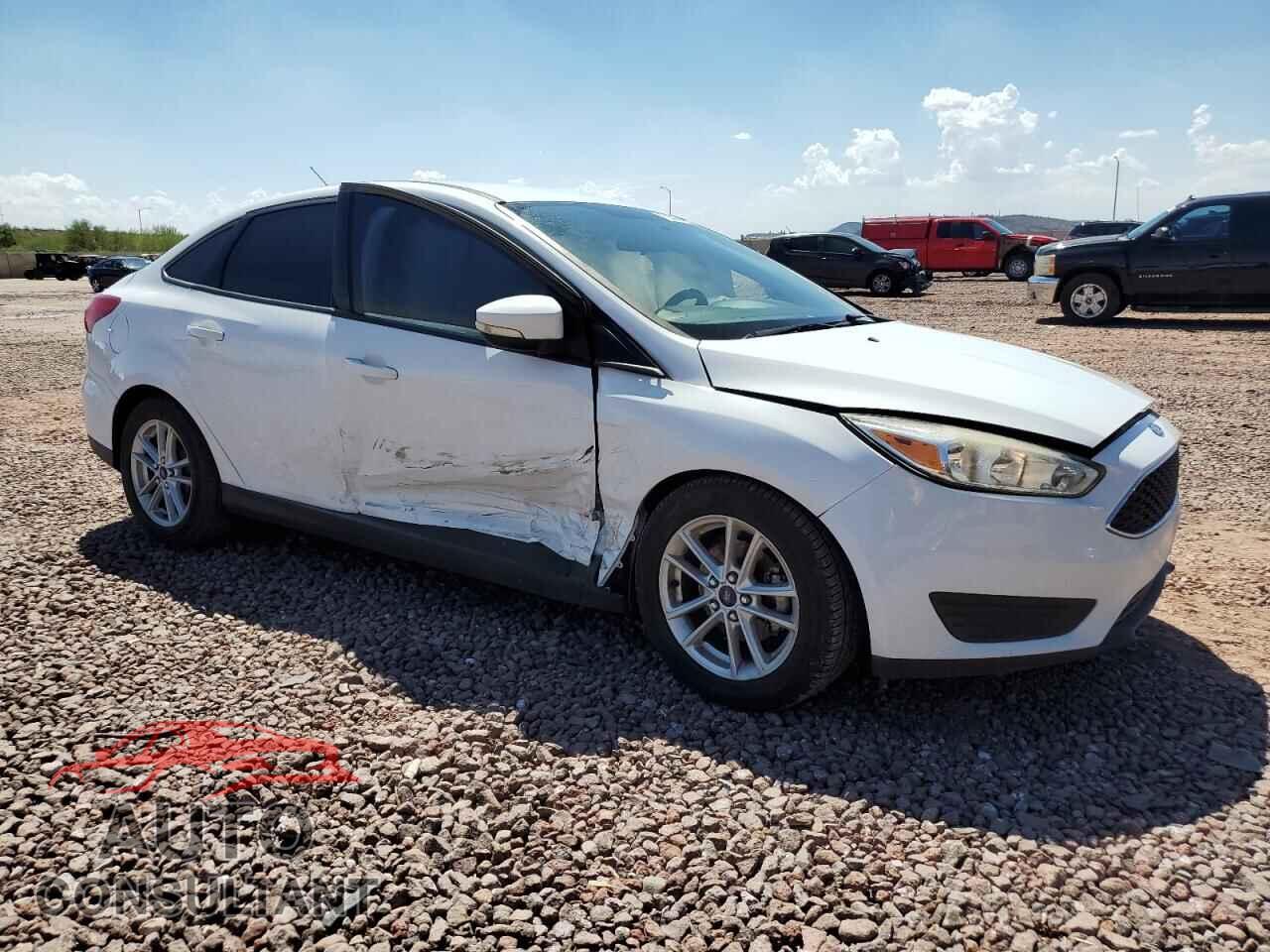FORD FOCUS 2017 - 1FADP3F20HL207012