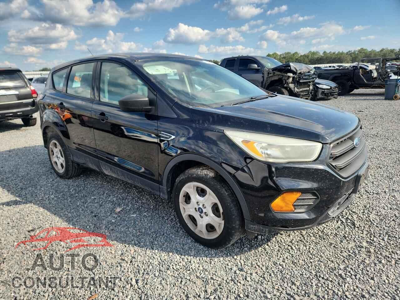 FORD ESCAPE 2017 - 1FMCU0F79HUD03025