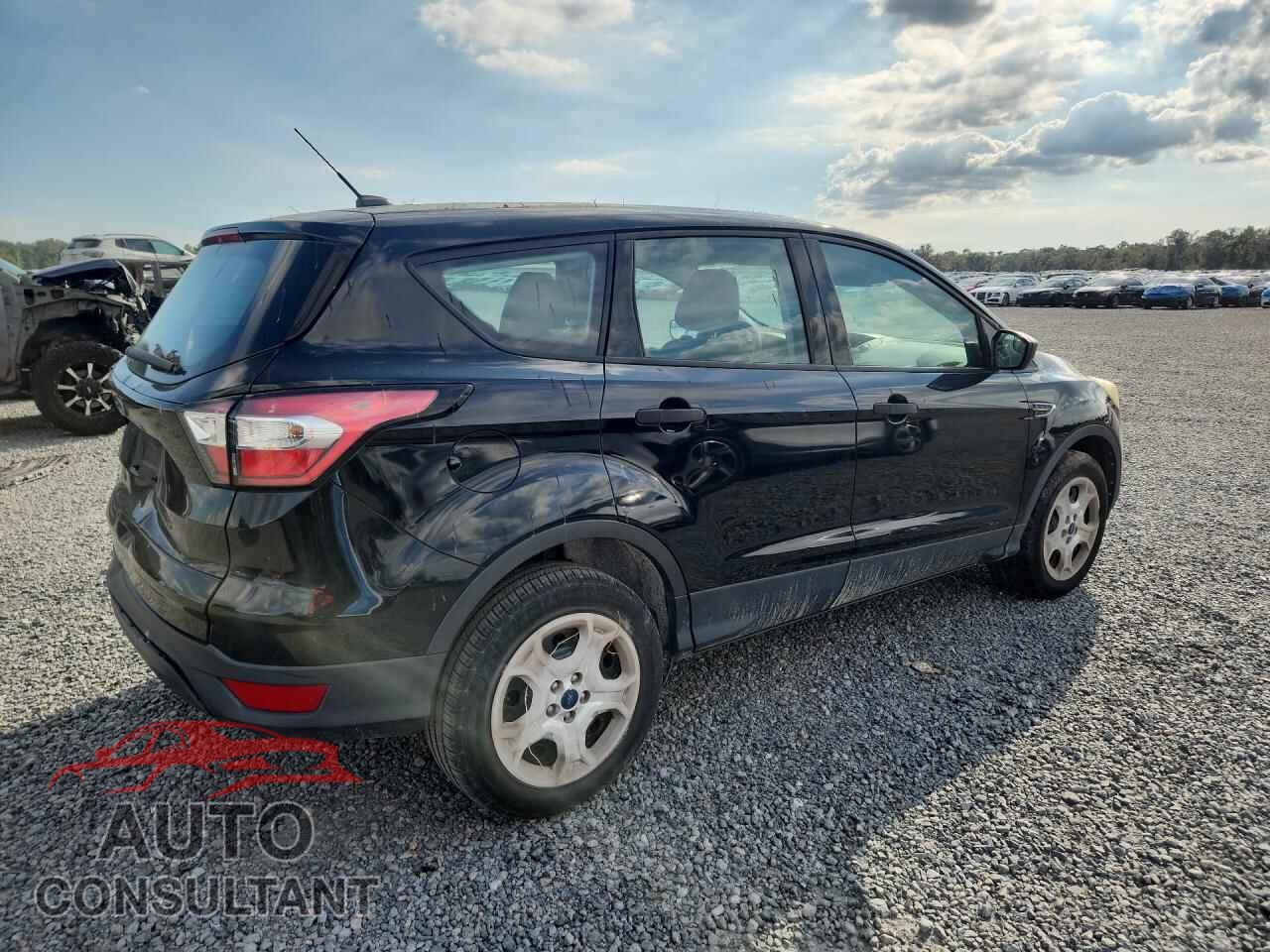 FORD ESCAPE 2017 - 1FMCU0F79HUD03025