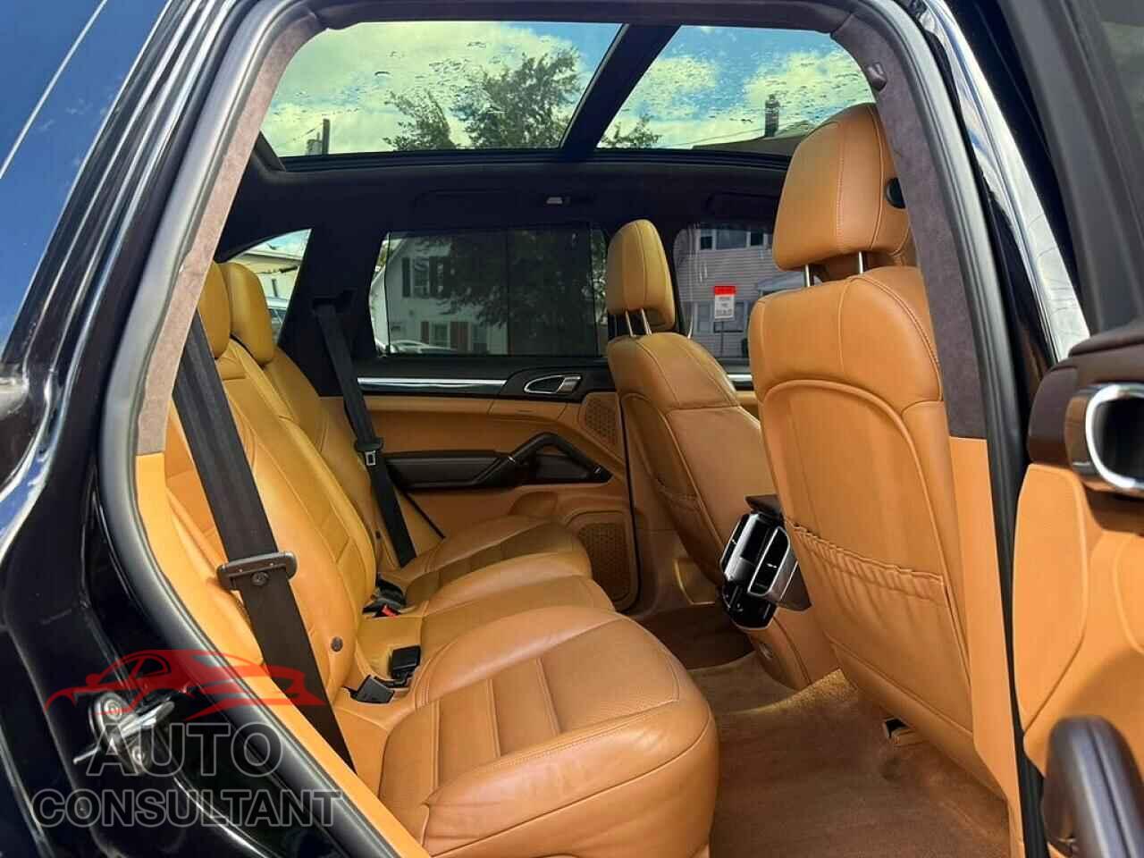 PORSCHE CAYENNE 2016 - WP1AC2A2XGLA88408