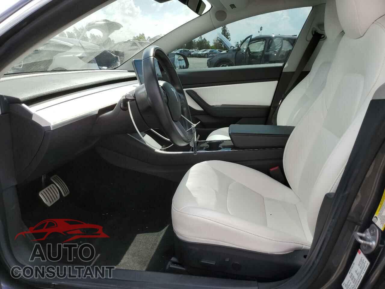 TESLA MODEL 3 2018 - 5YJ3E1EB3JF079178