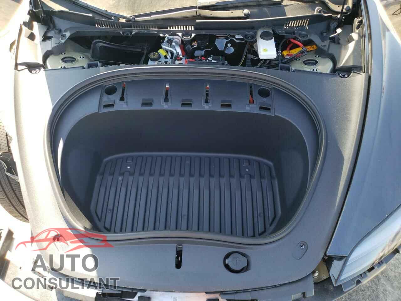 TESLA MODEL 3 2024 - 5YJ3E1EA8RF746149